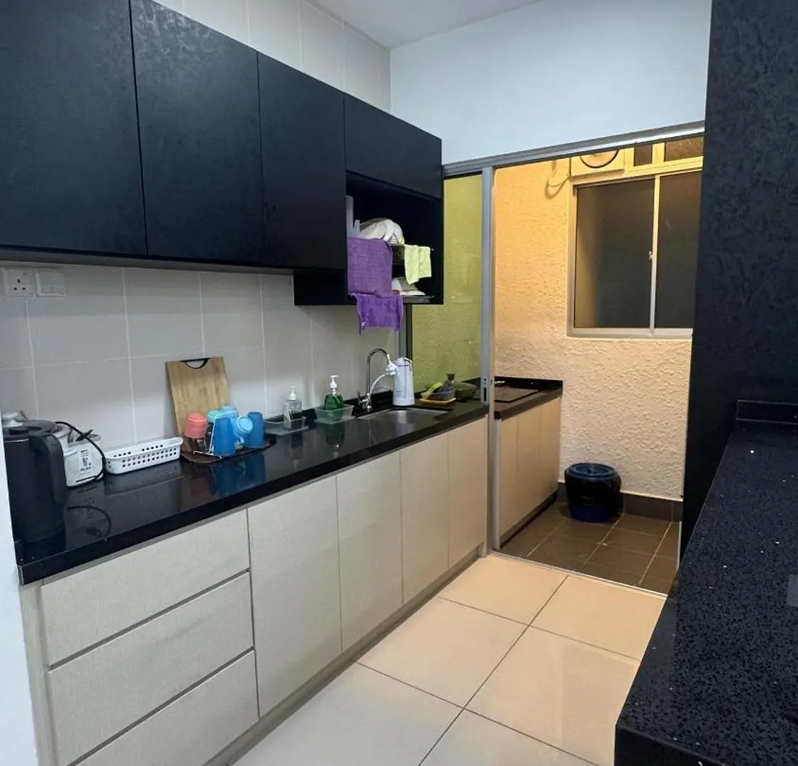 Hh Kl Prime Location Residence Near Trx Kuala Lumpur Ma­lay­sia
